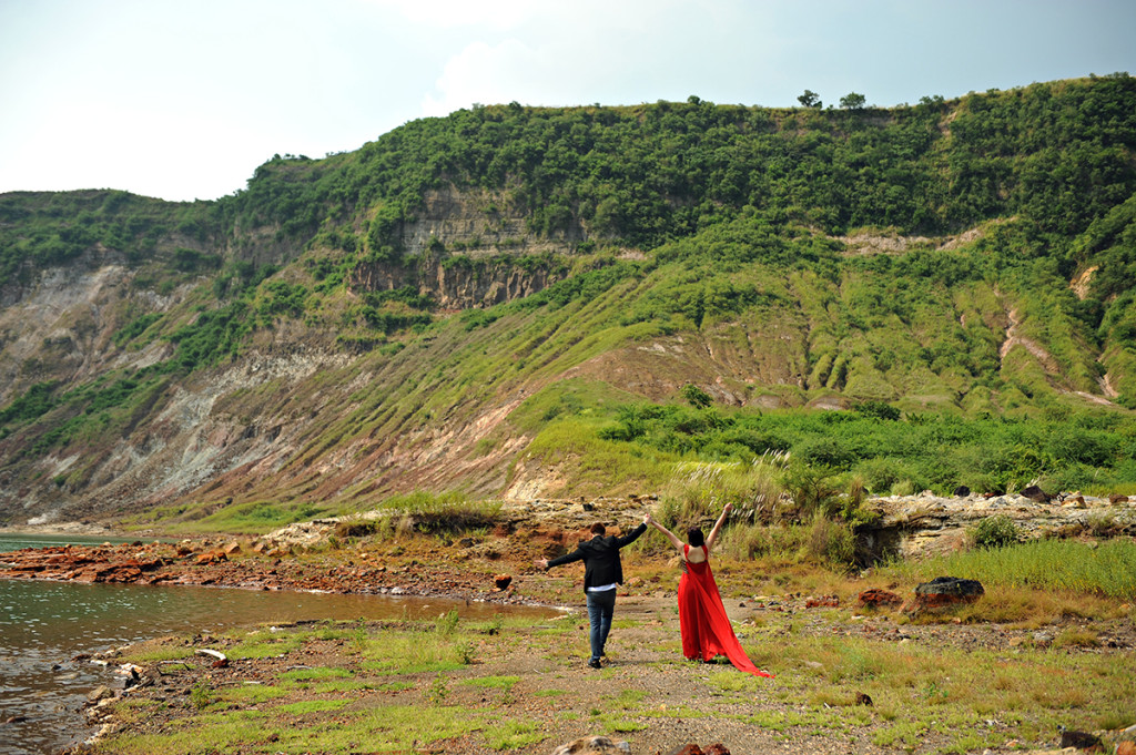 J-L Taal Volcano Prenup 019