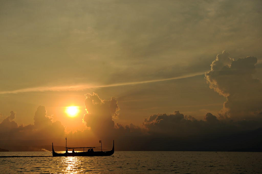 J-L Taal Volcano Prenup 047