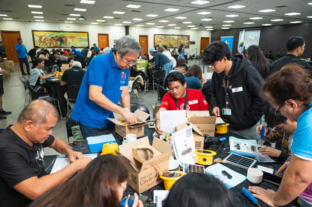 Liter of Light Solar Lamp Building Event